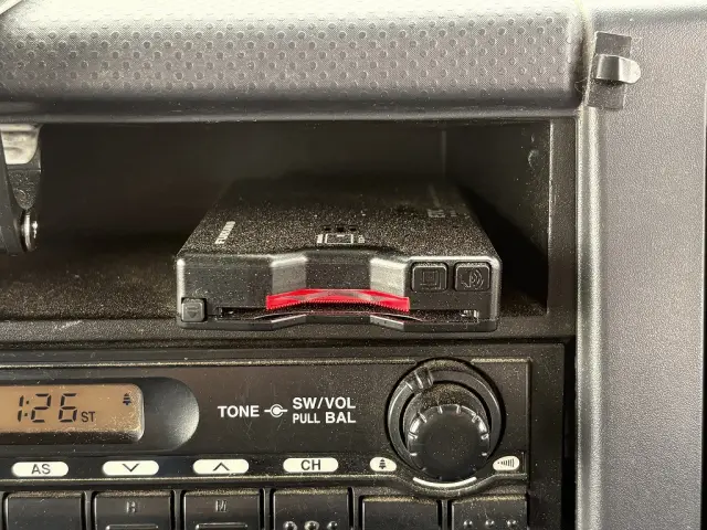 いすゞ エルフ BKG-NJR85AD(2WD)の写真48