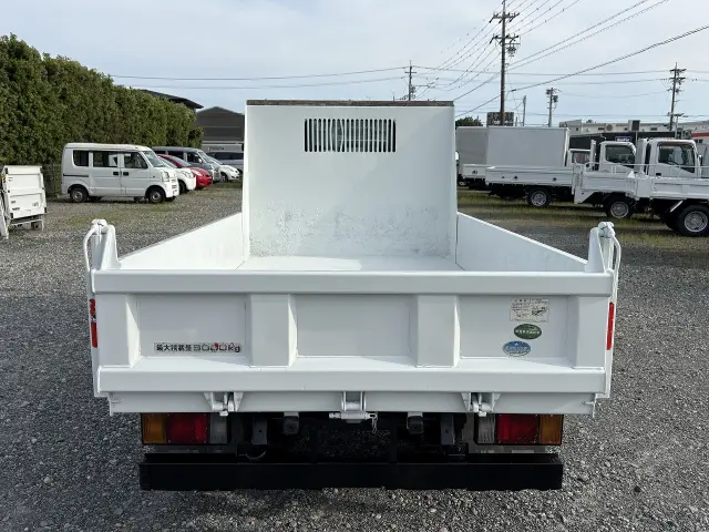 いすゞ エルフ TKG-NKR85AD(2WD)の写真2