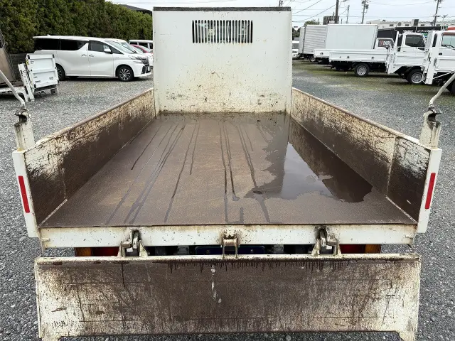 いすゞ エルフ 2RG-NJR88AD(2WD)の写真9