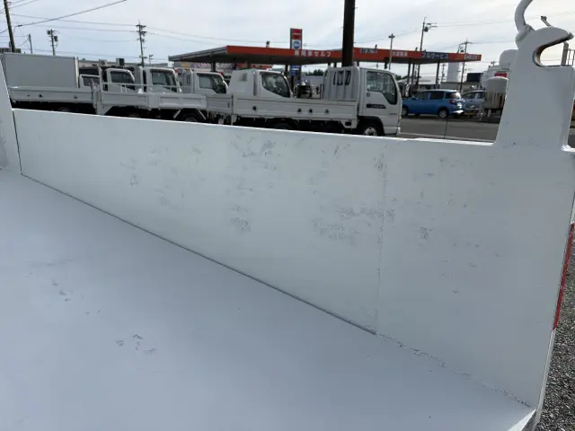 いすゞ エルフ TKG-NKR85AD(2WD)の写真13