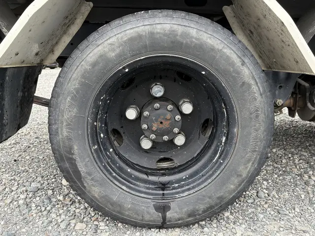 いすゞ エルフ 2RG-NJR88AD(2WD)の写真18