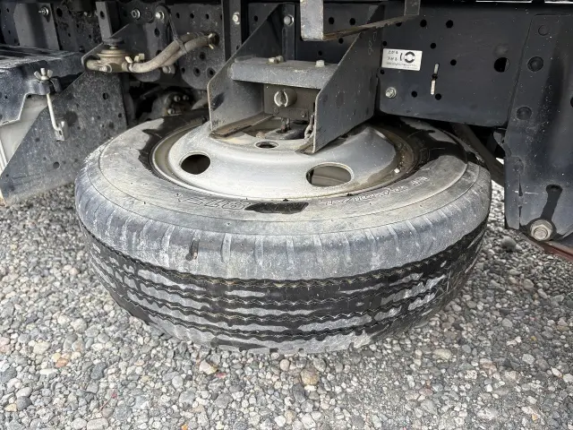 いすゞ エルフ 2RG-NJR88AD(2WD)の写真19