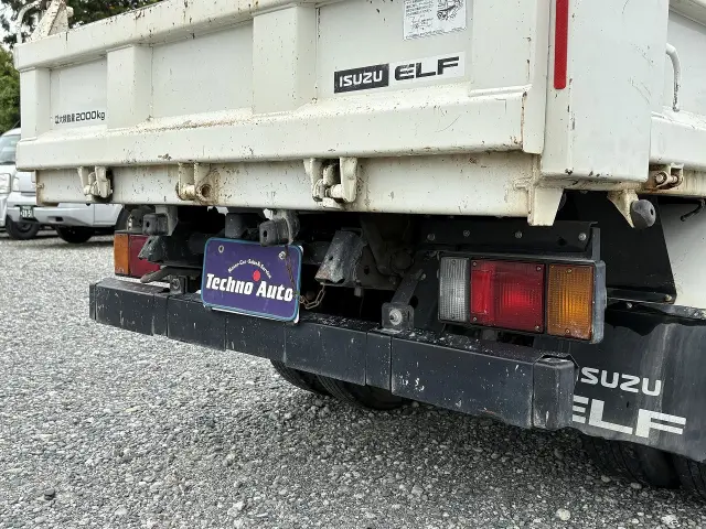 いすゞ エルフ 2RG-NJR88AD(2WD)の写真24