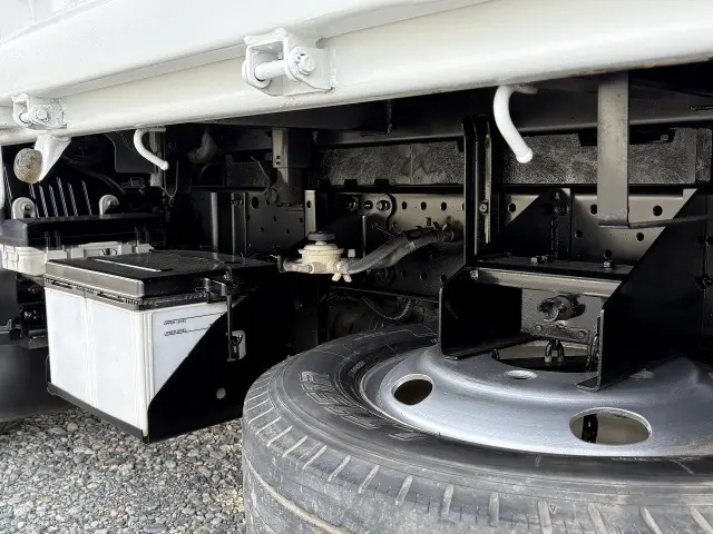 いすゞ エルフ TKG-NKR85AD(2WD)の写真24