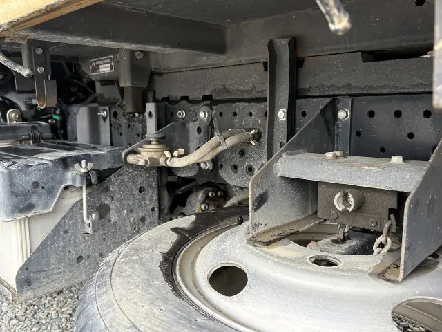 いすゞ エルフ 2RG-NJR88AD(2WD)の写真25