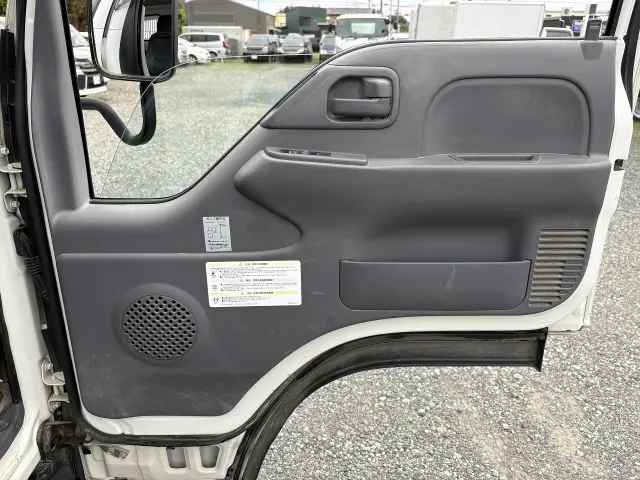 いすゞ エルフ 2RG-NJR88AD(2WD)の写真35