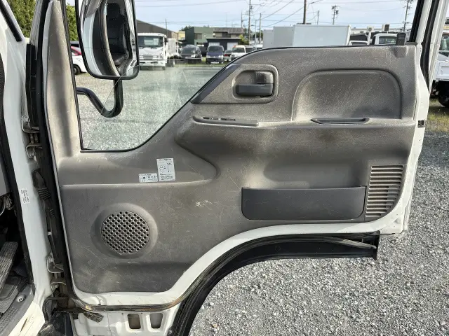 いすゞ エルフ TKG-NKR85AD(2WD)の写真35