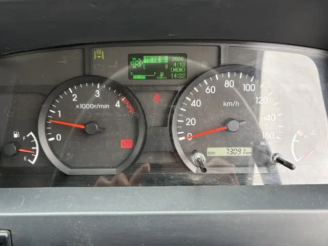 いすゞ エルフ 2RG-NJR88AD(2WD)の写真40