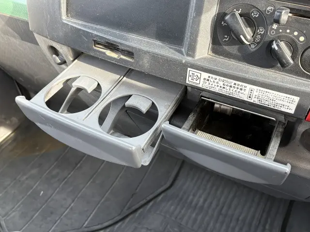 いすゞ エルフ TKG-NKR85AD(2WD)の写真47