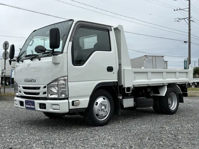 いすゞ エルフ TPG-NJR85AD(2WD)の写真1