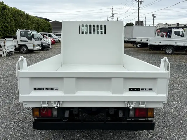 いすゞ エルフ TPG-NJR85AD(2WD)の写真2