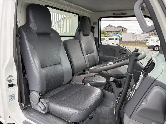 いすゞ エルフ TPG-NJR85AD(2WD)の写真3
