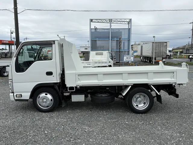 いすゞ エルフ TPG-NJR85AD(2WD)の写真6