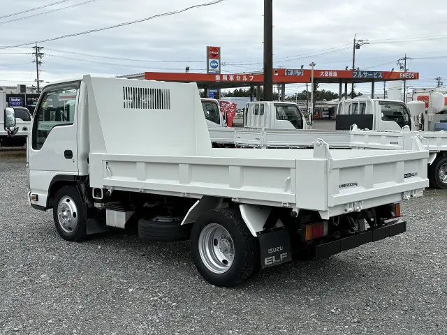 いすゞ エルフ TPG-NJR85AD(2WD)の写真8