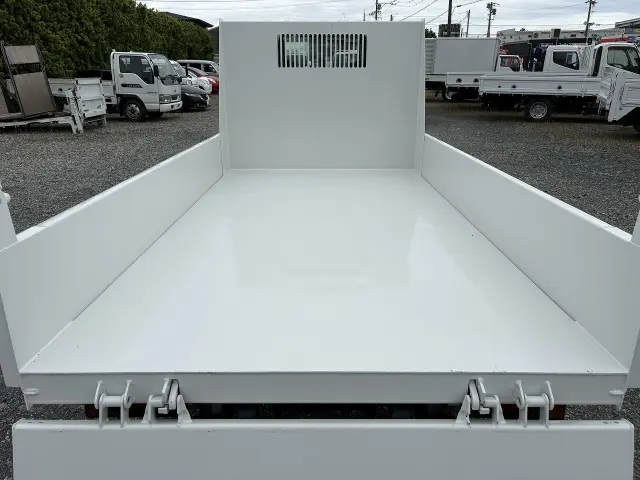 いすゞ エルフ TPG-NJR85AD(2WD)の写真10