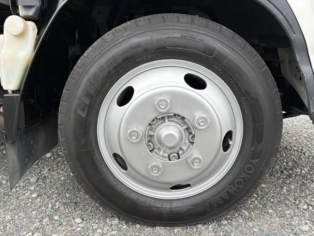 いすゞ エルフ TPG-NJR85AD(2WD)の写真17