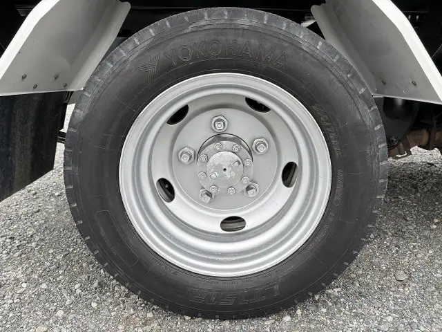 いすゞ エルフ TPG-NJR85AD(2WD)の写真18