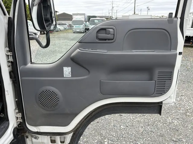 いすゞ エルフ TPG-NJR85AD(2WD)の写真36
