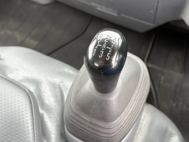 いすゞ エルフ TPG-NJR85AD(2WD)の写真49