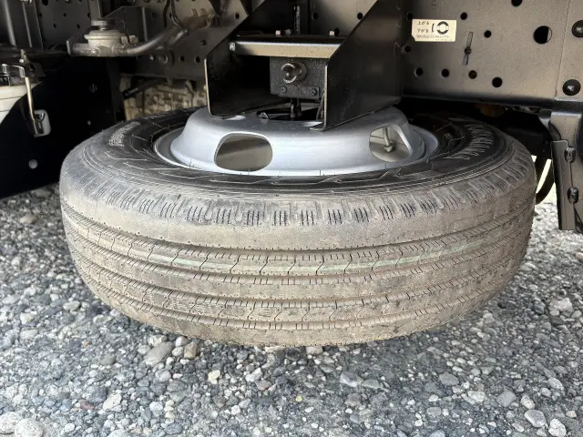 いすゞ エルフ TPG-NJR85A(2WD)の写真22