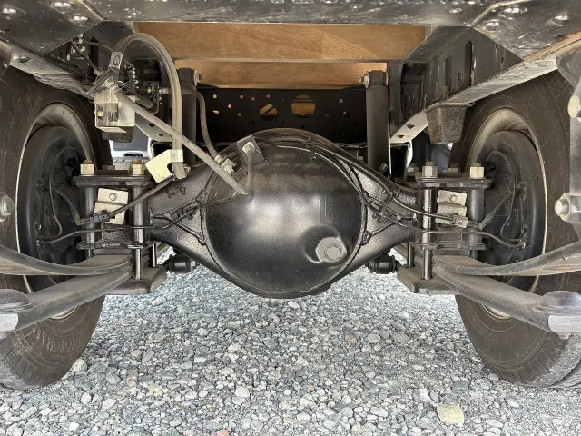 いすゞ エルフ TPG-NJR85A(2WD)の写真30