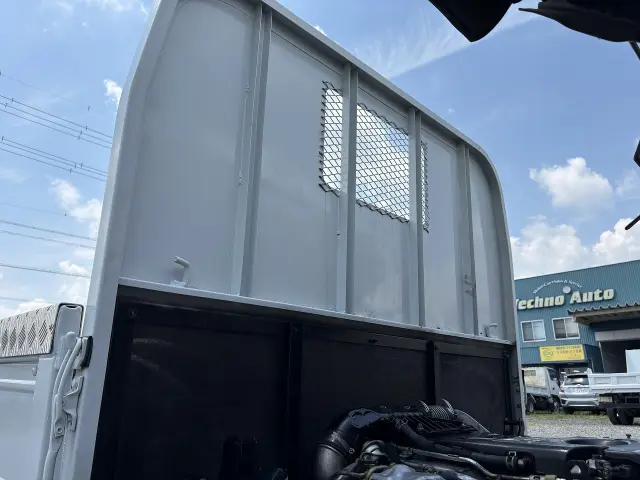 いすゞ エルフ TPG-NJR85A(2WD)の写真33