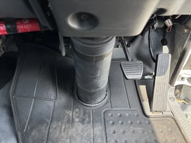 いすゞ エルフ TPG-NJR85A(2WD)の写真41