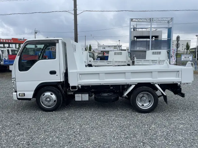 いすゞ エルフ TPG-NJR85AD(2WD)の写真6