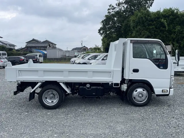 いすゞ エルフ TPG-NJR85AD(2WD)の写真7