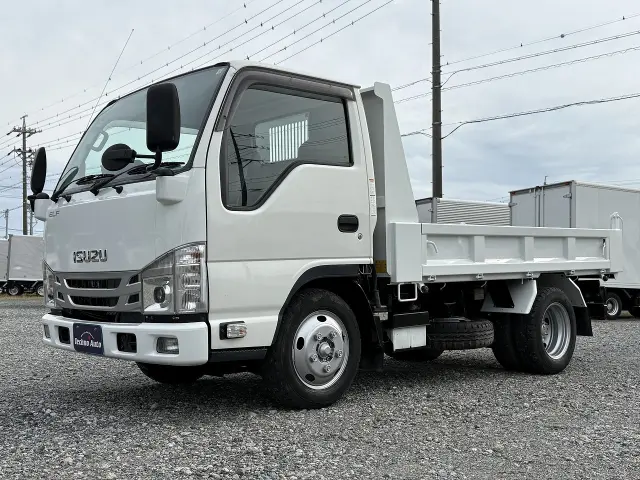 いすゞ エルフ 2RG-NJR88AD(2WD)の写真1