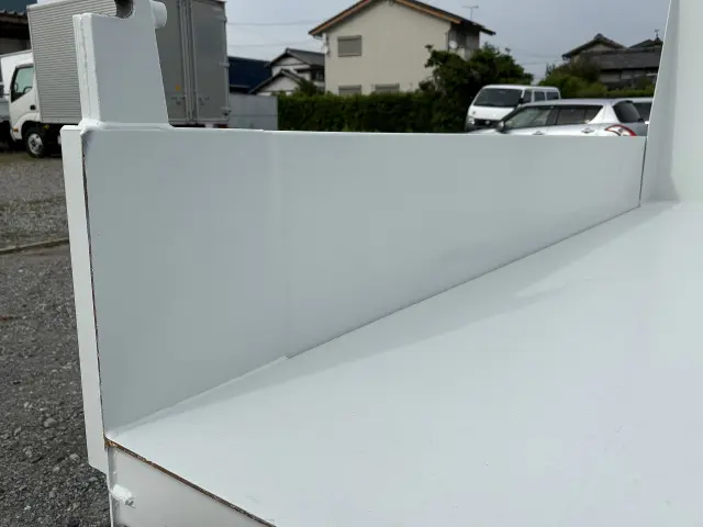 いすゞ エルフ 2RG-NJR88AD(2WD)の写真14
