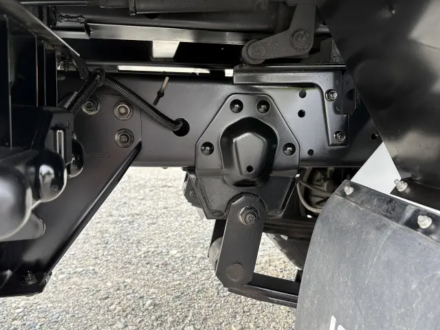 いすゞ エルフ 2RG-NJR88AD(2WD)の写真24