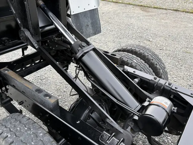 いすゞ エルフ 2RG-NJR88AD(2WD)の写真33