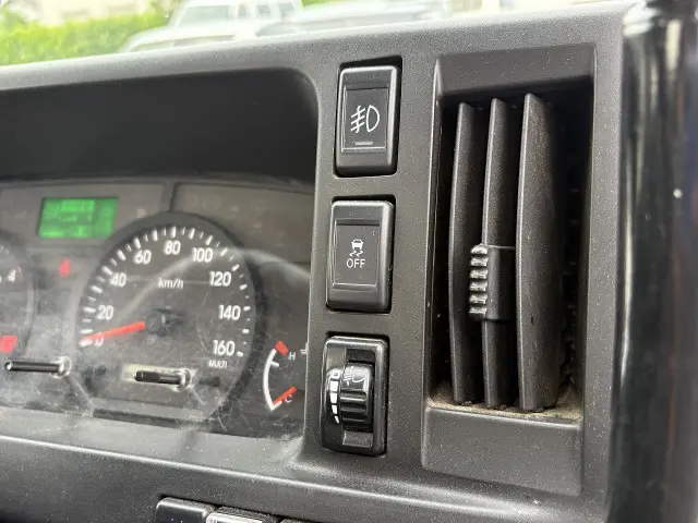 いすゞ エルフ 2RG-NJR88AD(2WD)の写真41