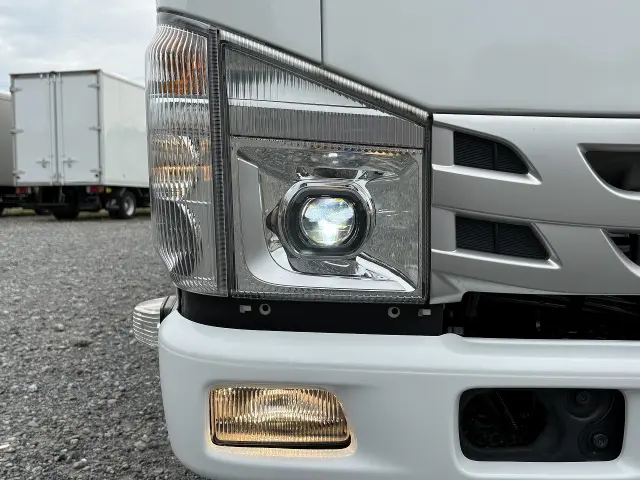 いすゞ エルフ 2RG-NJR88AD(2WD)の写真50