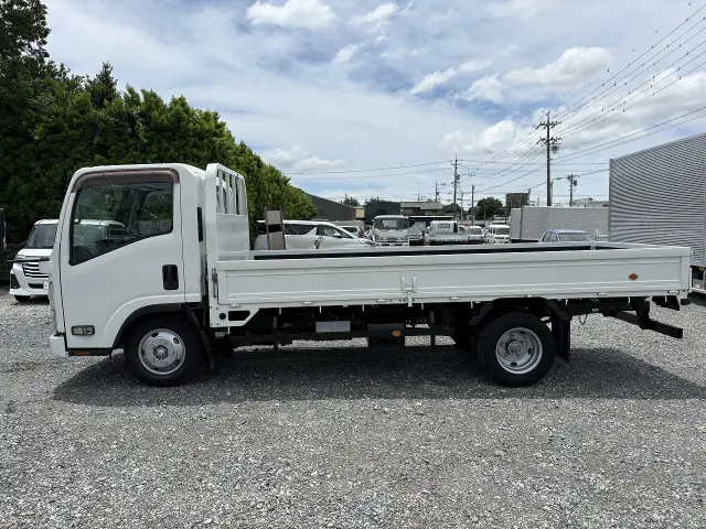 いすゞ エルフ TRG-NMR85AR(2WD)の写真7