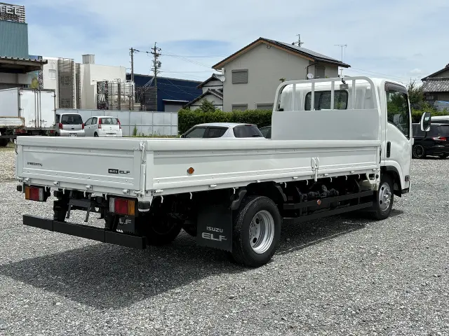いすゞ エルフ TRG-NMR85AR(2WD)の写真10