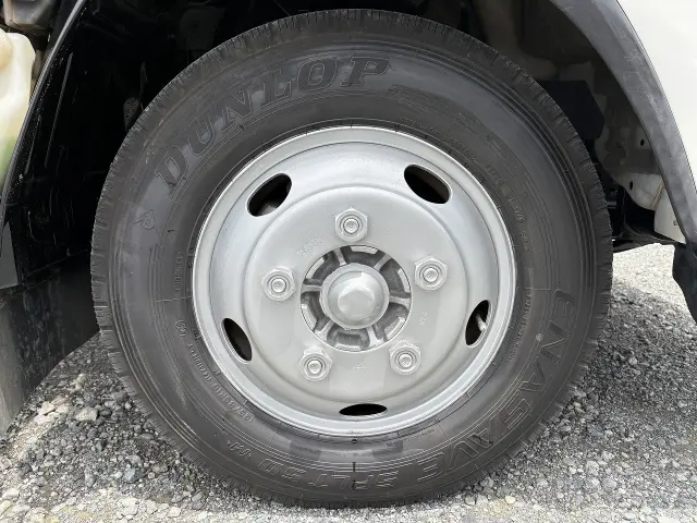 いすゞ エルフ TRG-NMR85AR(2WD)の写真18