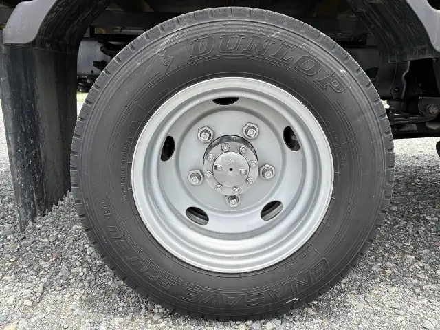 いすゞ エルフ TRG-NMR85AR(2WD)の写真19