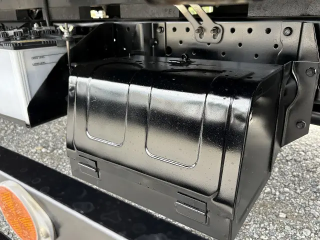 いすゞ エルフ TRG-NMR85AR(2WD)の写真30