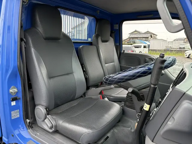 いすゞ エルフ TPG-NJR85AD(2WD)の写真3