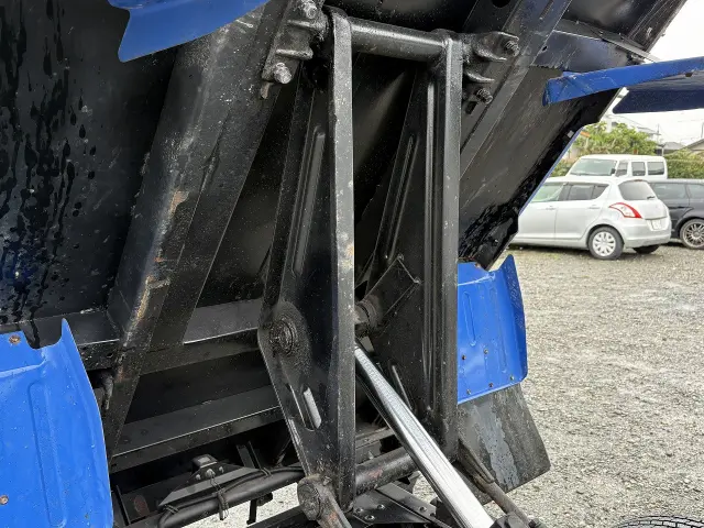 いすゞ エルフ TPG-NJR85AD(2WD)の写真33