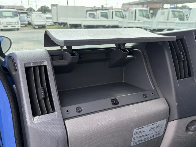 いすゞ エルフ TPG-NJR85AD(2WD)の写真38