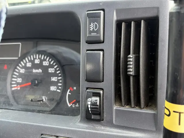 いすゞ エルフ TPG-NJR85AD(2WD)の写真43
