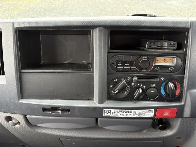 いすゞ エルフ TPG-NJR85AD(2WD)の写真46