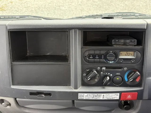 いすゞ エルフ TPG-NJR85AD(2WD)の写真47