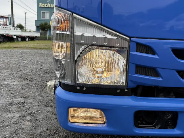 いすゞ エルフ TPG-NJR85AD(2WD)の写真50