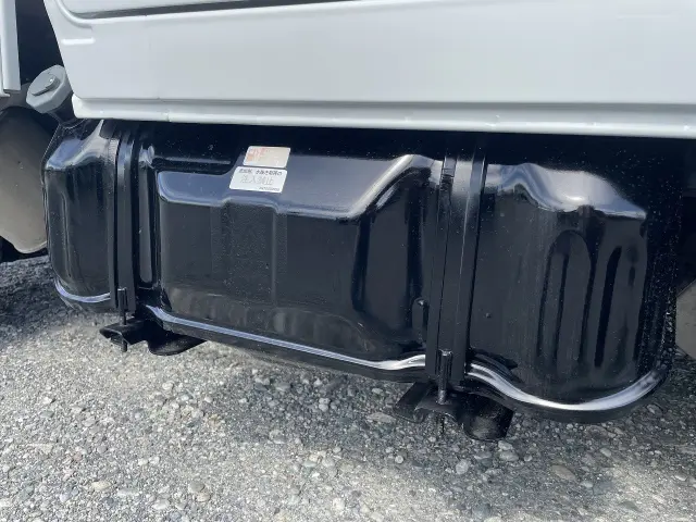 いすゞ エルフ TKG-NJR85A(2WD)の写真22