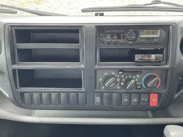 日野 デュトロ TPG-XZU710M(2WD)の写真44