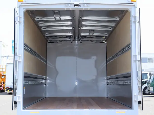 三菱 キャンター 2PG-FEB80の写真9